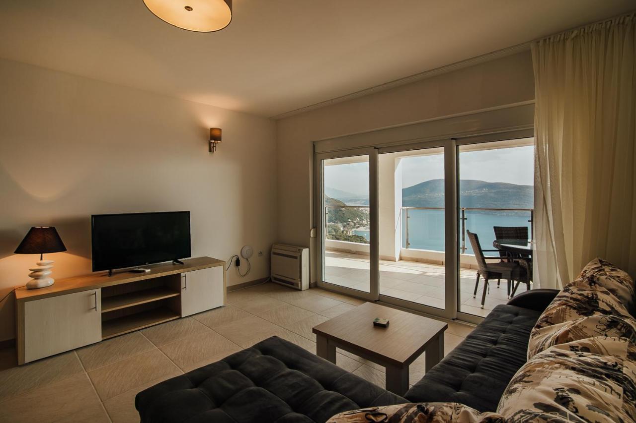 Vista Residence แฮร์เซ็ก-โนวี ภายนอก รูปภาพ