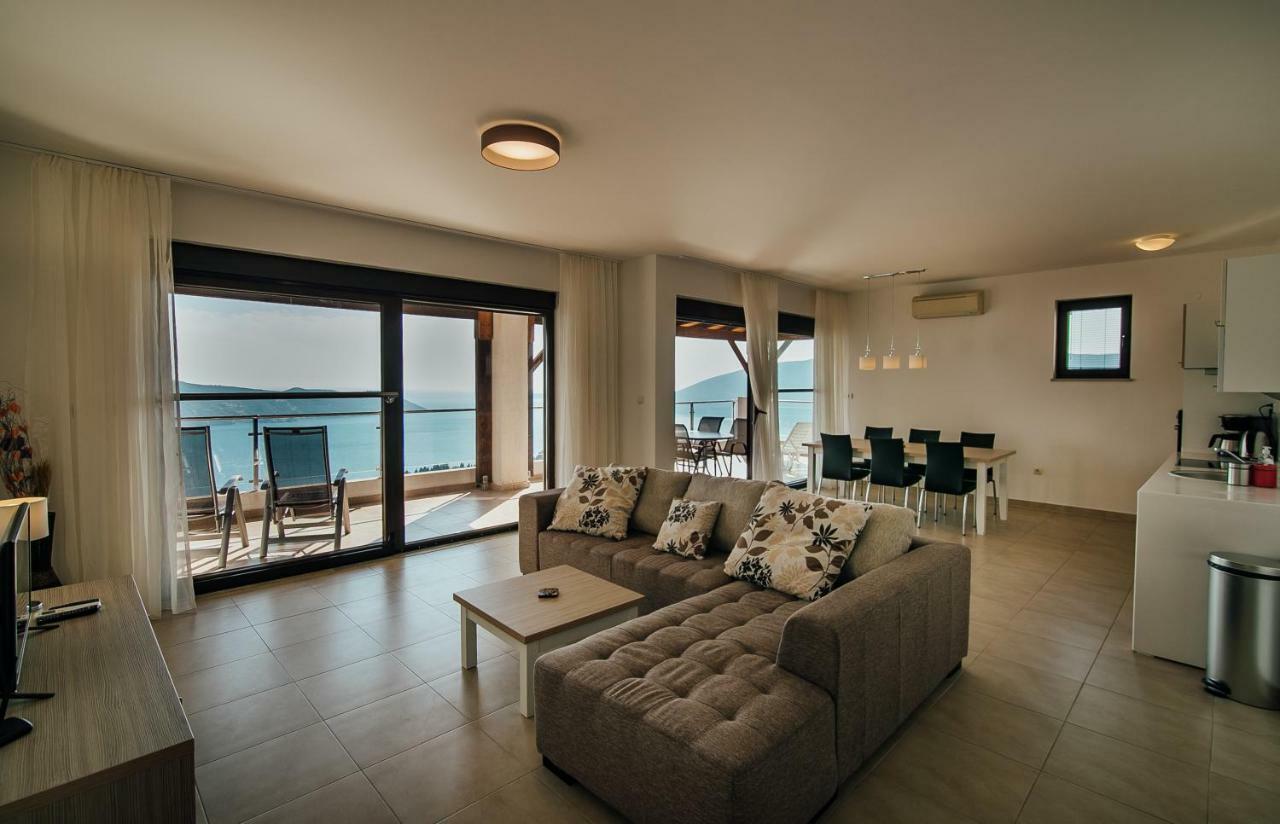 Vista Residence แฮร์เซ็ก-โนวี ภายนอก รูปภาพ