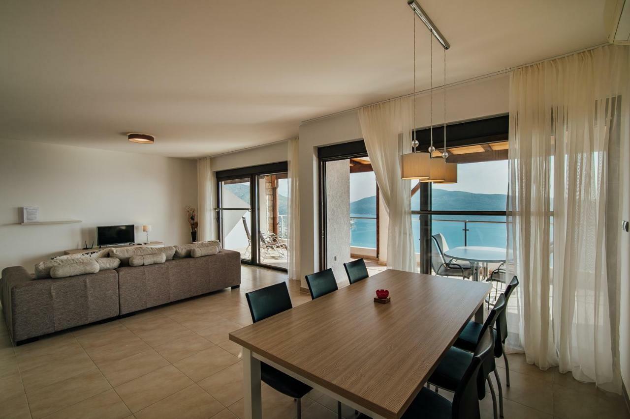 Vista Residence แฮร์เซ็ก-โนวี ภายนอก รูปภาพ
