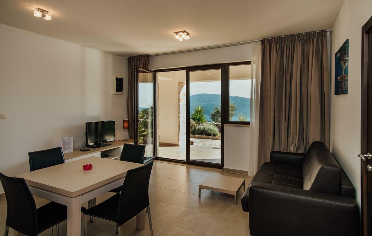 Vista Residence แฮร์เซ็ก-โนวี ภายนอก รูปภาพ